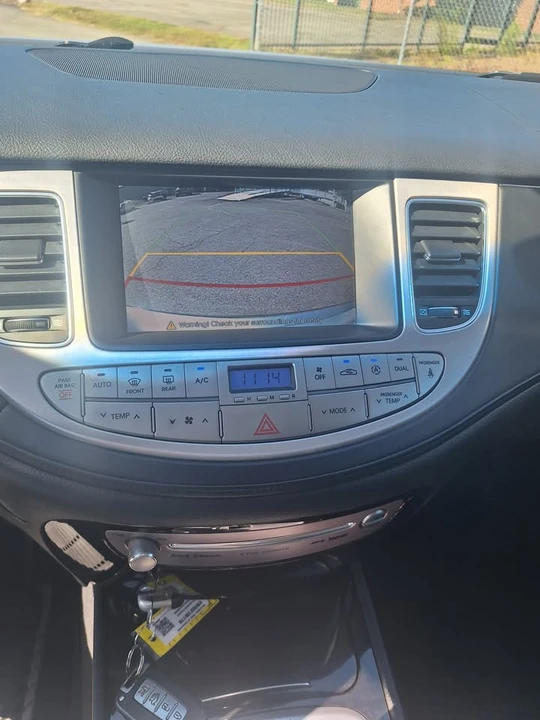 2012 Hyundai Genesis - Image 7 of 13