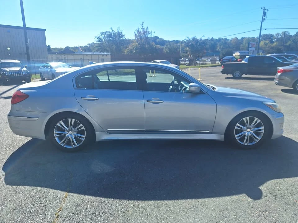 2012 Hyundai Genesis - Image 2 of 13