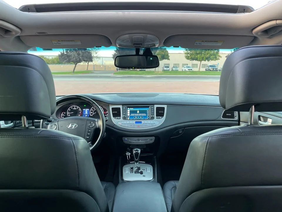 2012 Hyundai Genesis - Image 11 of 14