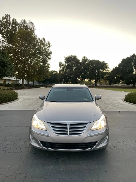 2012 Hyundai Genesis - Image 2 of 14
