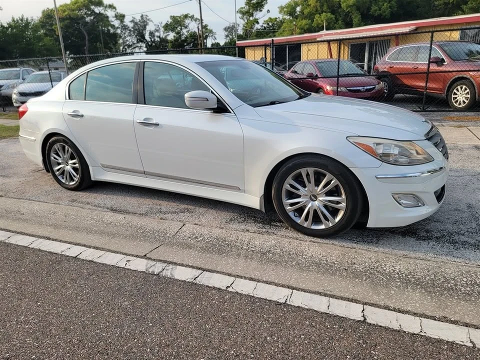 2012 Hyundai Genesis - Image 2 of 13