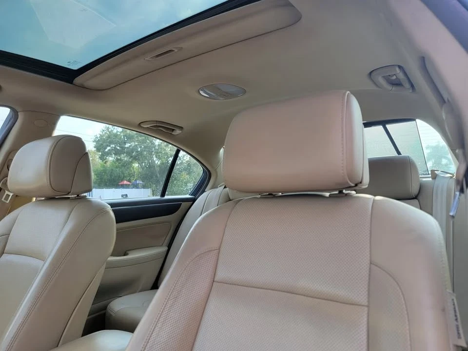2012 Hyundai Genesis - Image 8 of 13