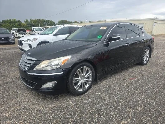 2012 Hyundai Genesis - Image 5 of 14