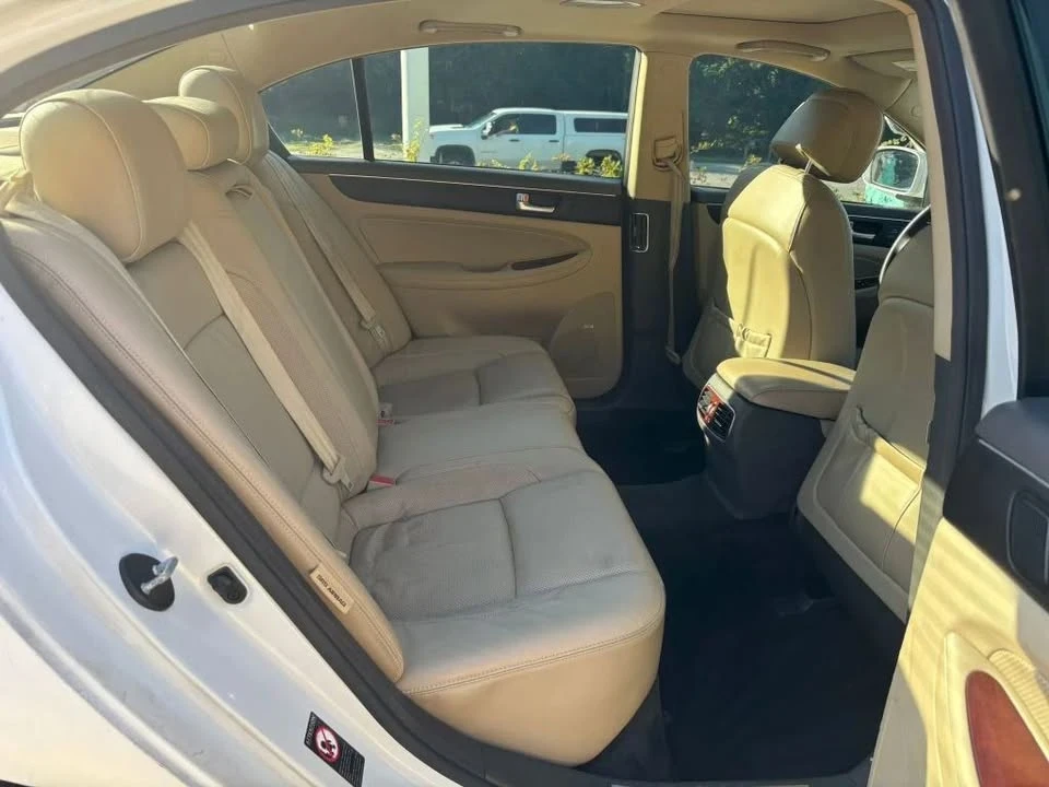 2012 Hyundai Genesis - Image 4 of 19