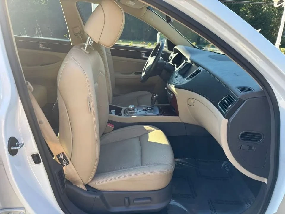 2012 Hyundai Genesis - Image 3 of 19