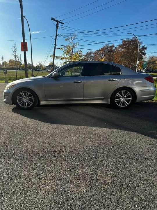 2012 Hyundai Genesis - Image 2 of 10