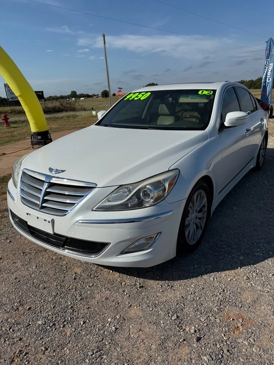 2012 Hyundai Genesis - Image 2 of 14