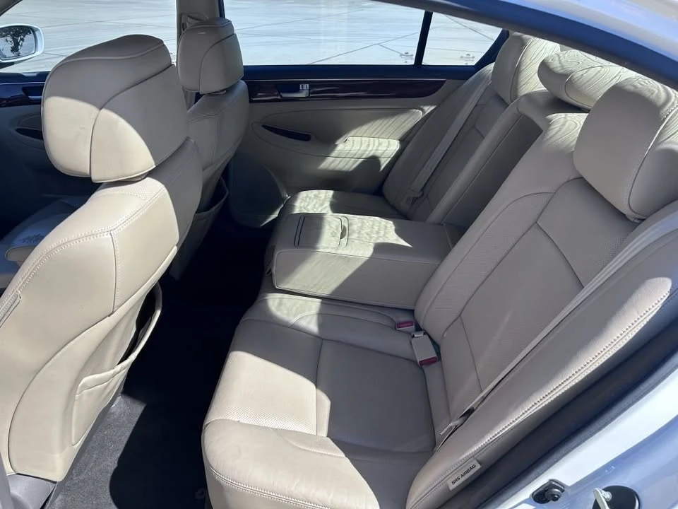 2012 Hyundai Genesis - Image 12 of 18
