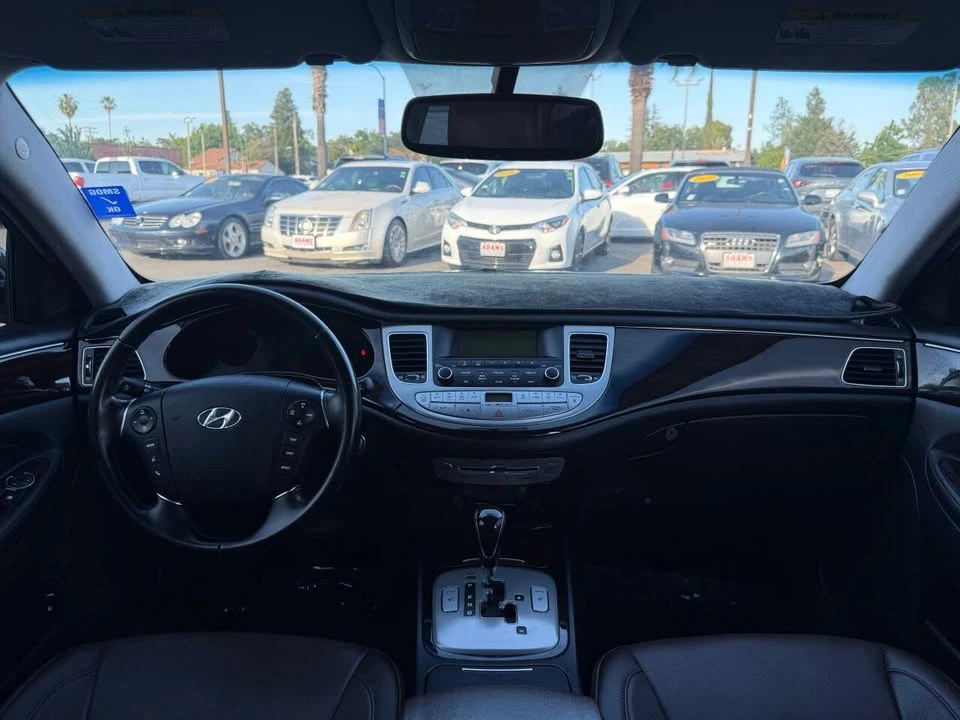 2012 Hyundai Genesis - Image 15 of 20
