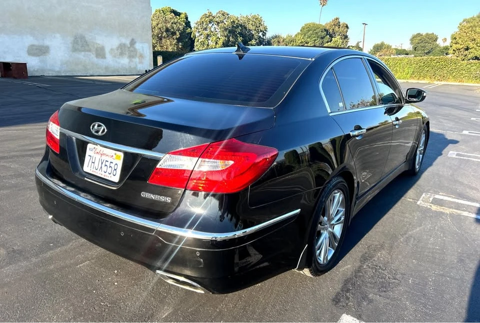 2012 Hyundai Genesis - Image 3 of 20