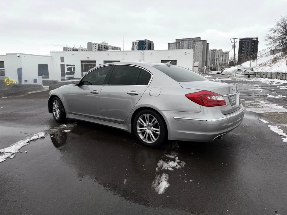 2012 Hyundai Genesis - Image 4 of 9