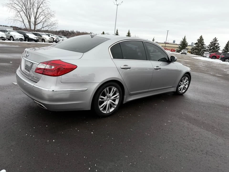 2012 Hyundai Genesis - Image 6 of 9