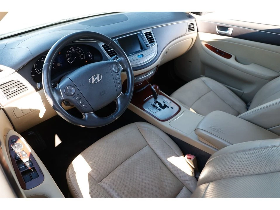 2012 Hyundai Genesis - Image 4 of 20