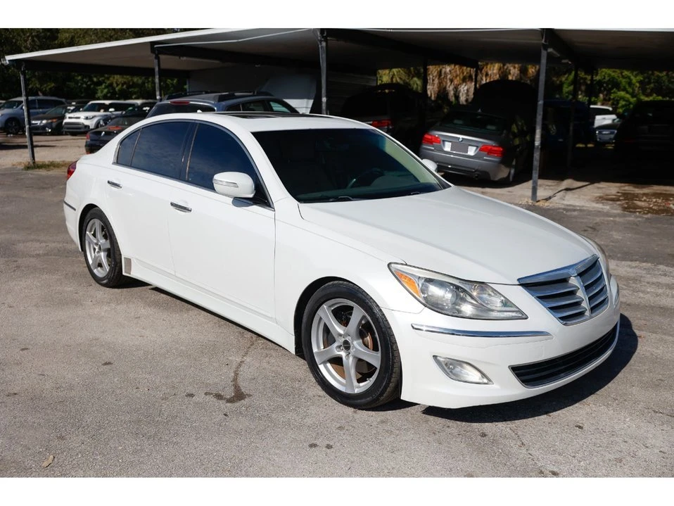 2012 Hyundai Genesis - Image 15 of 20