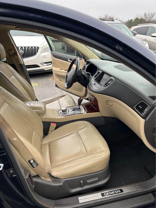2012 Hyundai Genesis - Image 12 of 14