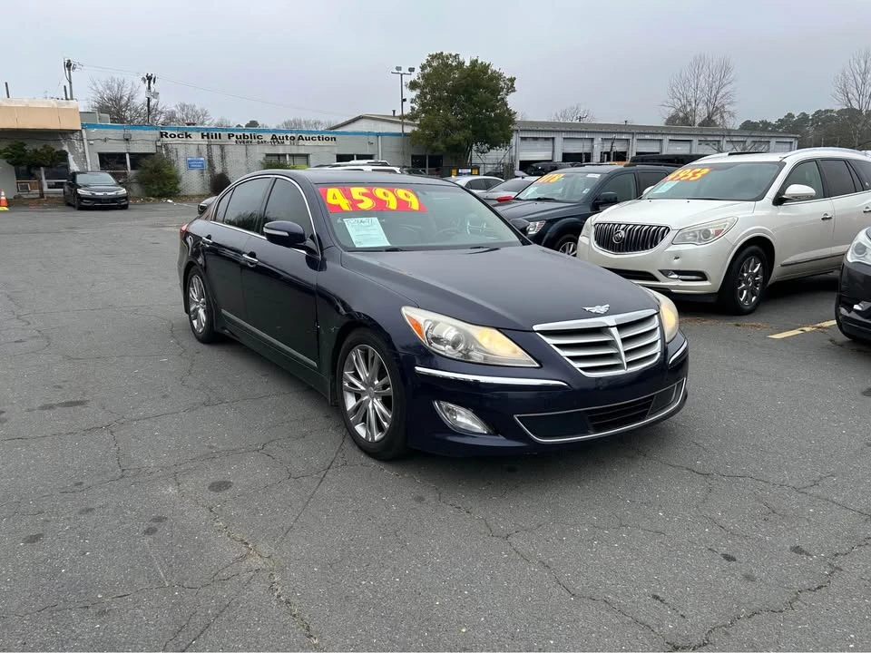 2012 Hyundai Genesis - Image 7 of 14