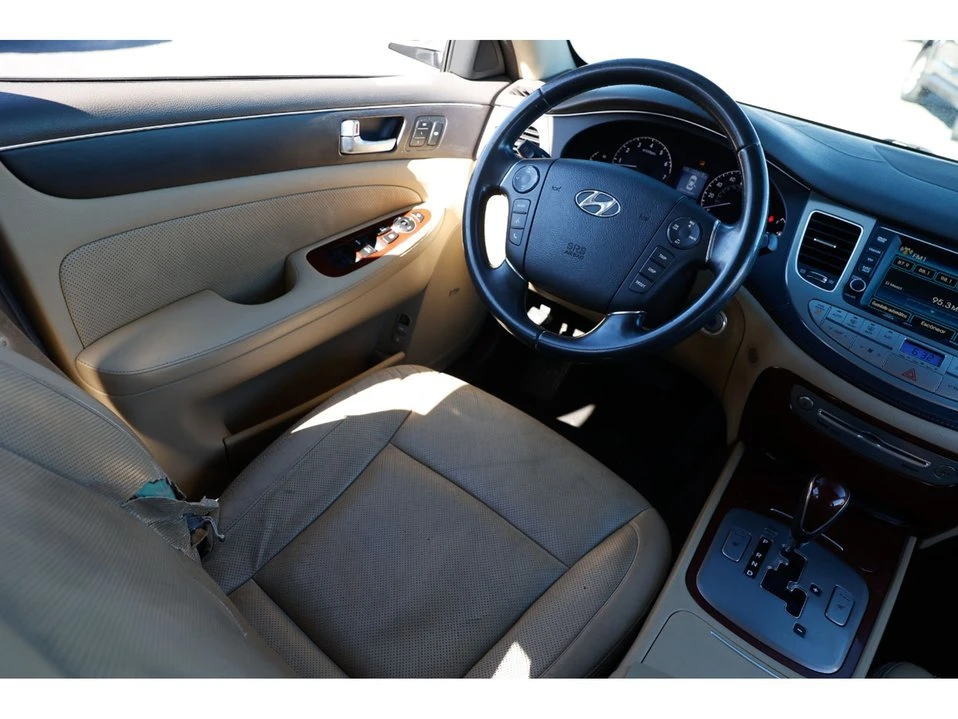 2012 Hyundai Genesis - Image 20 of 20