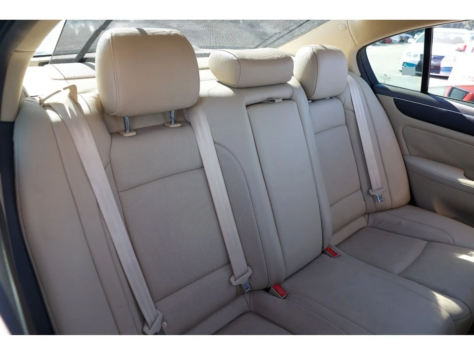 2012 Hyundai Genesis - Image 14 of 20
