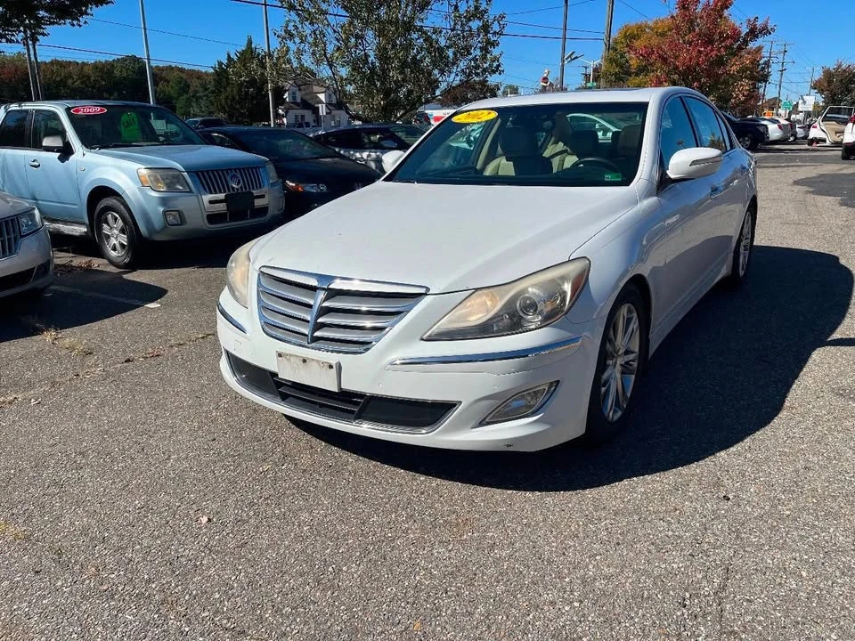 2012 Hyundai Genesis - Image 3 of 20