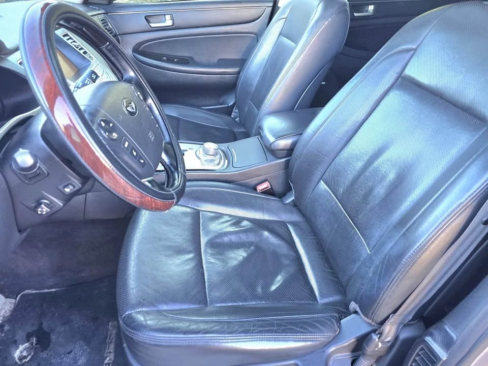 2012 Hyundai Genesis - Image 7 of 17