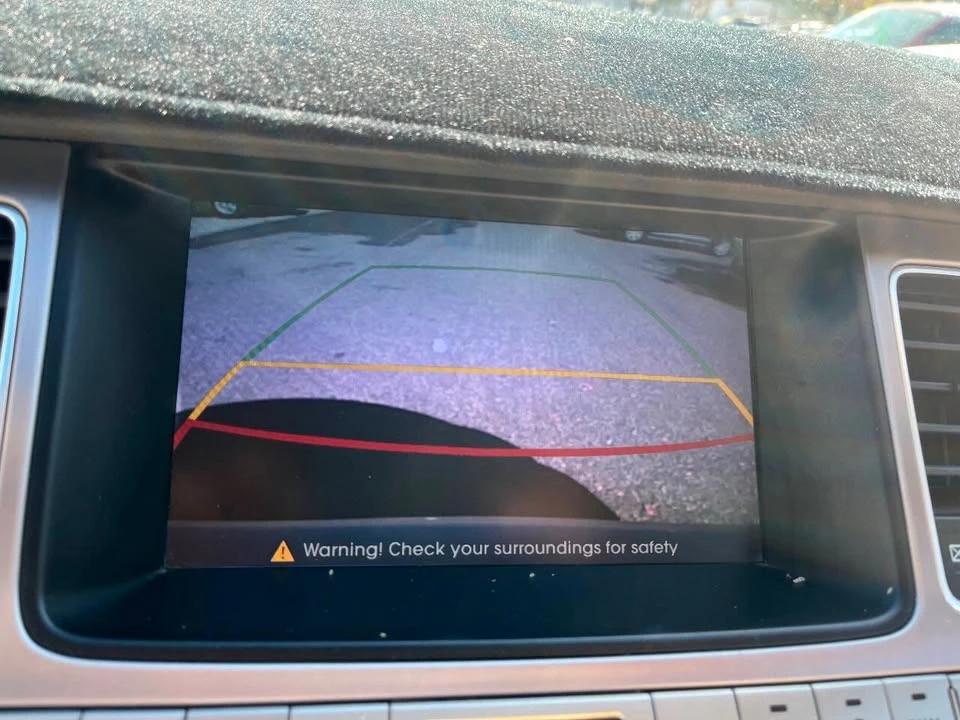 2012 Hyundai Genesis - Image 6 of 20