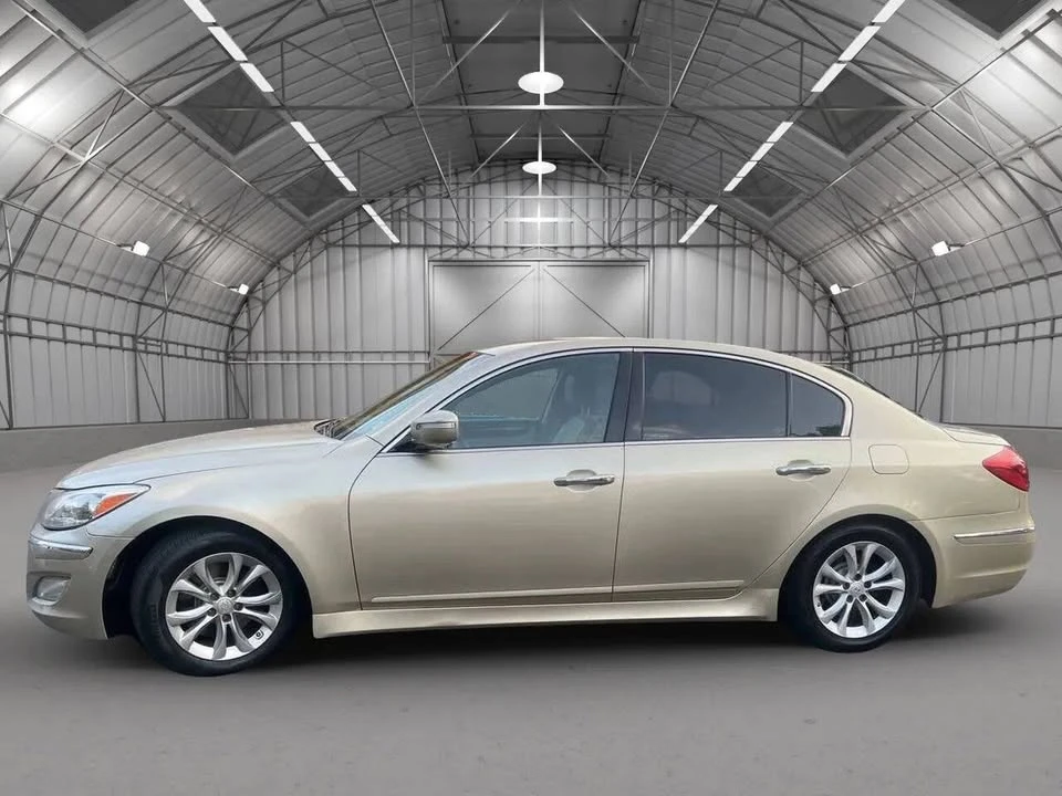 2012 Hyundai Genesis - Image 4 of 20