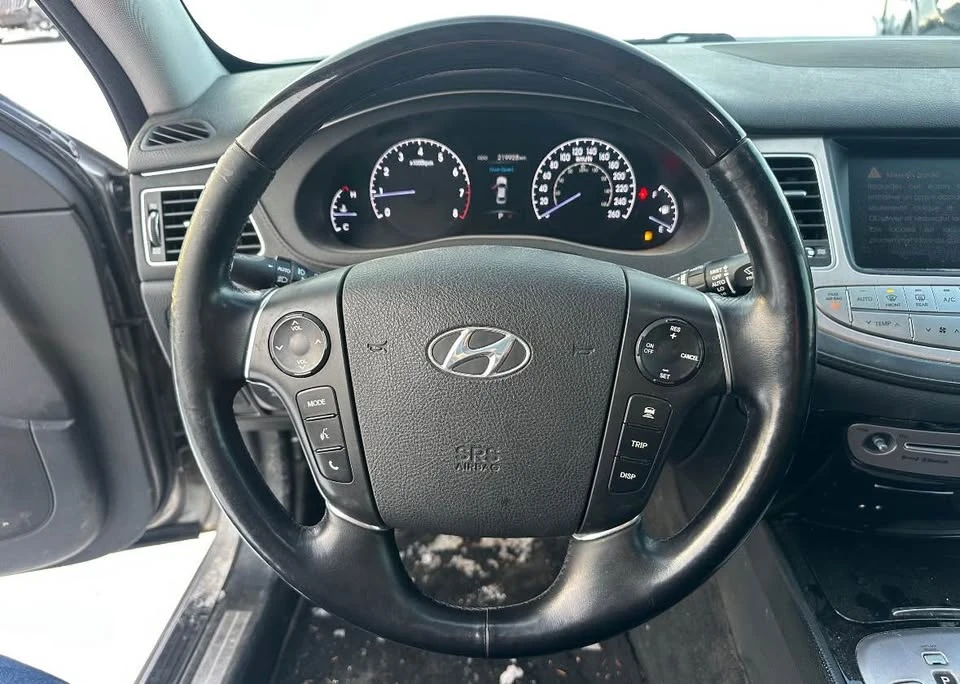 2012 Hyundai Genesis - Image 9 of 12