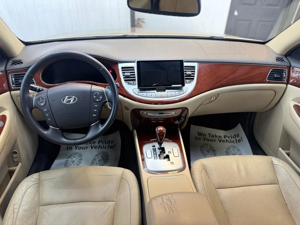 2012 Hyundai Genesis - Image 13 of 20