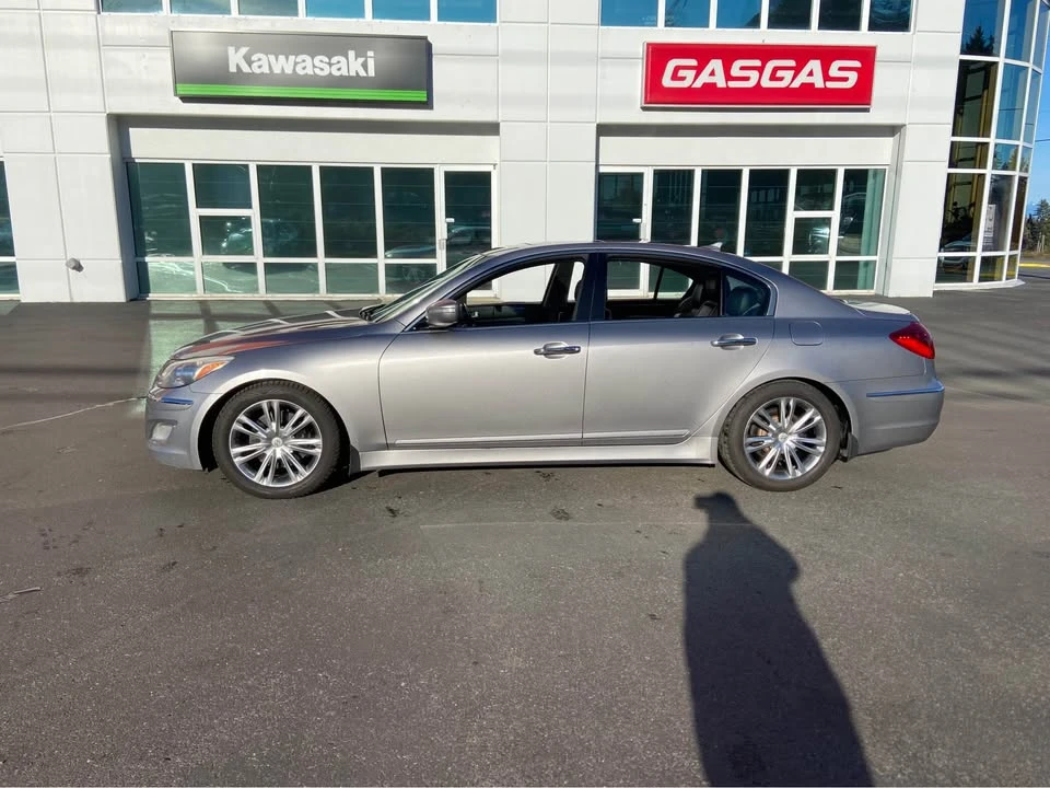 2012 Hyundai Genesis - Image 3 of 20