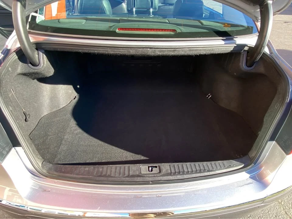 2012 Hyundai Genesis - Image 16 of 20