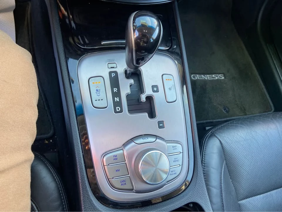 2012 Hyundai Genesis - Image 18 of 20