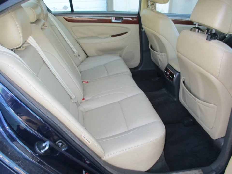 2012 Hyundai Genesis - Image 10 of 10