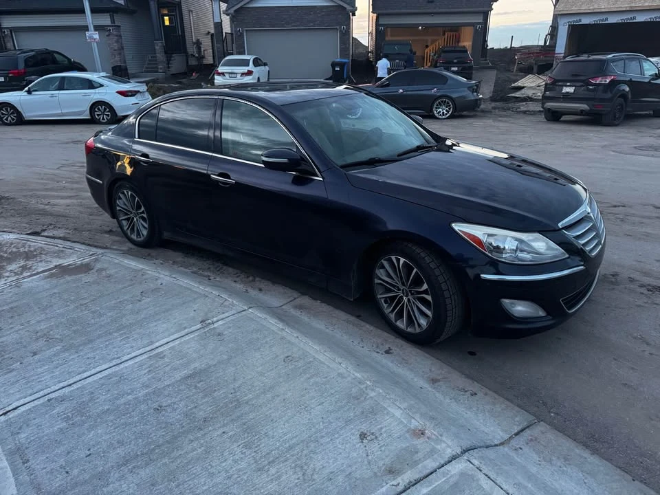 2012 Hyundai Genesis - Image 3 of 9