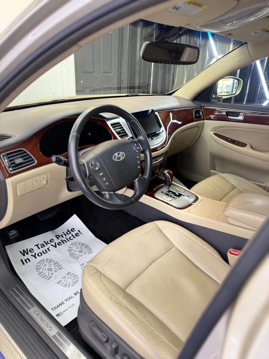 2012 Hyundai Genesis - Image 12 of 14