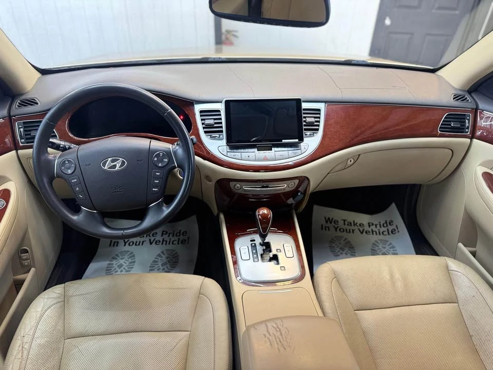2012 Hyundai Genesis - Image 14 of 14
