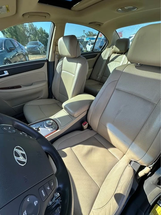 2012 Hyundai Genesis - Image 18 of 19