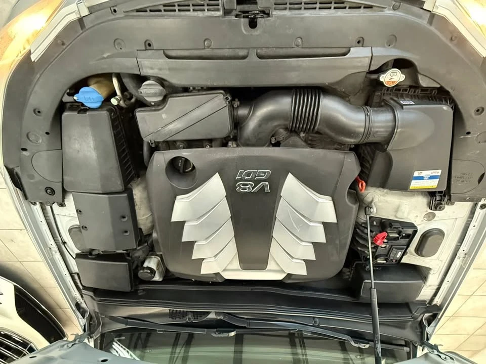 2012 Hyundai Genesis - Image 19 of 20