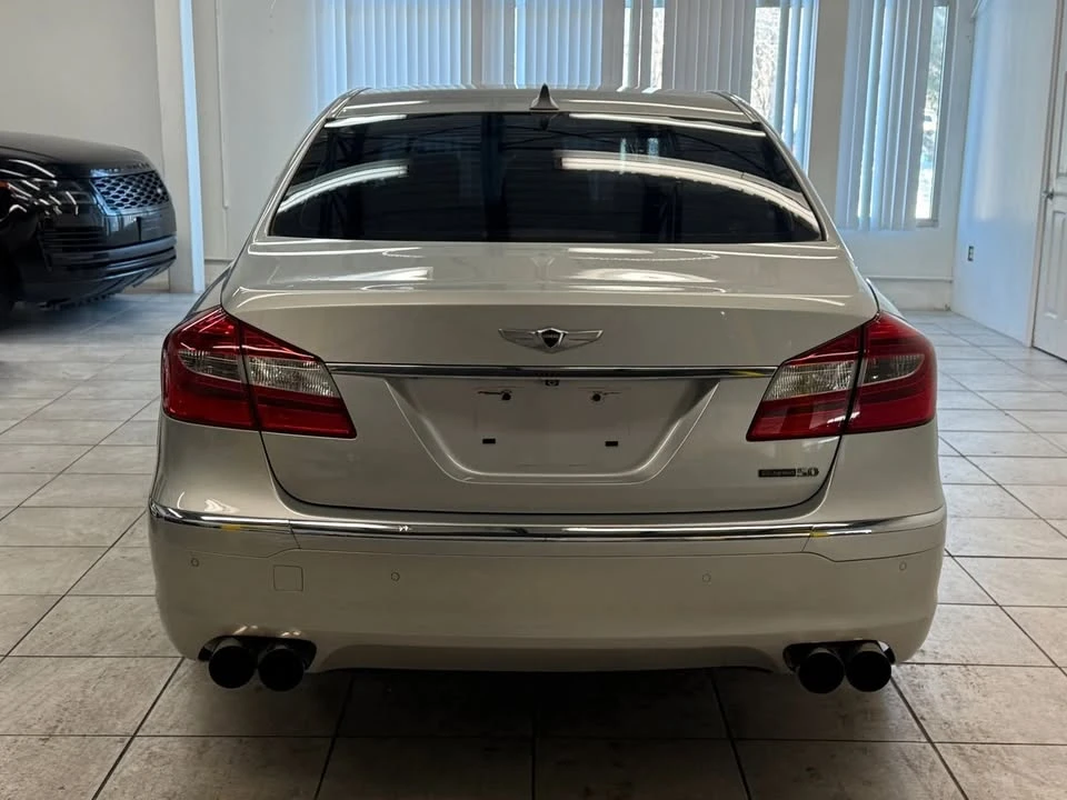 2012 Hyundai Genesis - Image 5 of 20