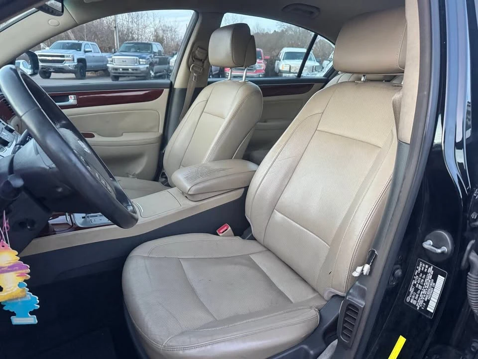 2012 Hyundai Genesis - Image 13 of 20