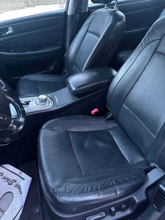 2012 Hyundai Genesis - Image 6 of 7