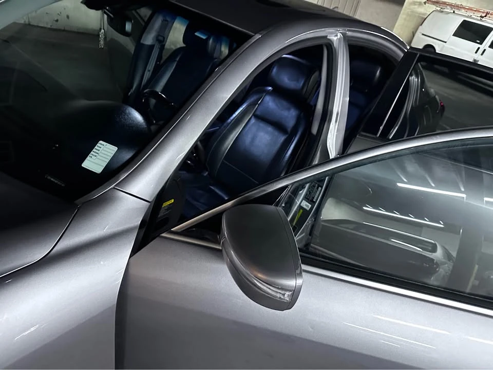 2012 Hyundai Genesis - Image 6 of 7