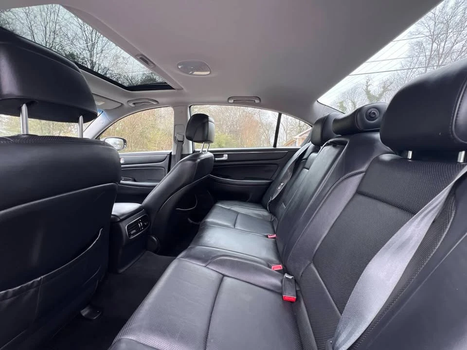 2012 Hyundai Genesis - Image 11 of 19
