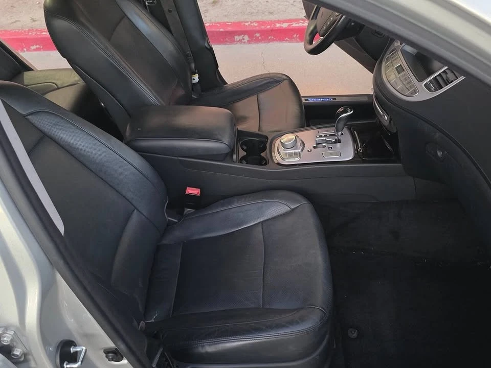 2012 Hyundai Genesis - Image 11 of 19