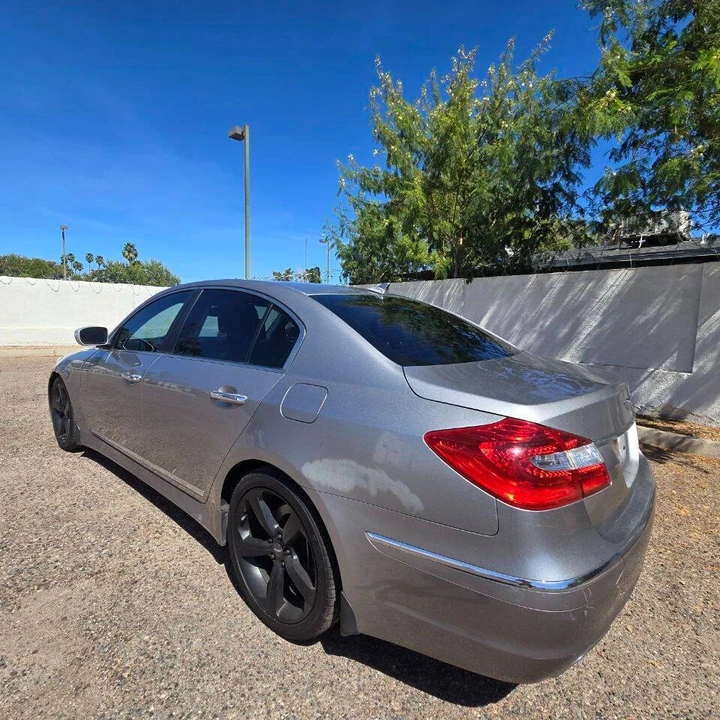 2012 Hyundai Genesis - Image 10 of 17