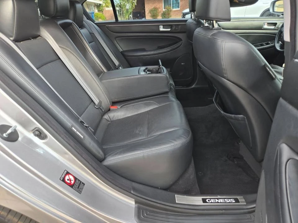 2012 Hyundai Genesis - Image 16 of 17