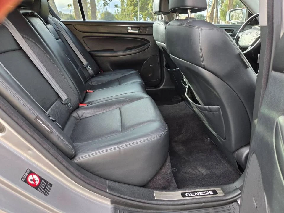 2012 Hyundai Genesis - Image 15 of 17