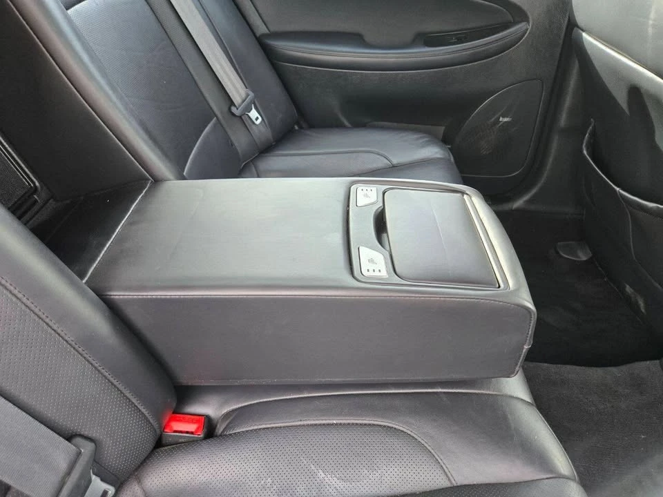 2012 Hyundai Genesis - Image 12 of 17