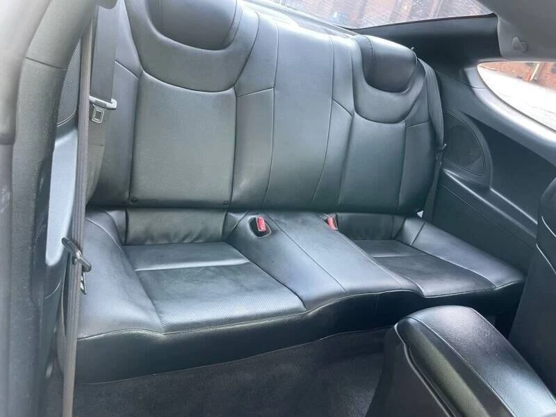2012 Hyundai Genesis - Image 11 of 20