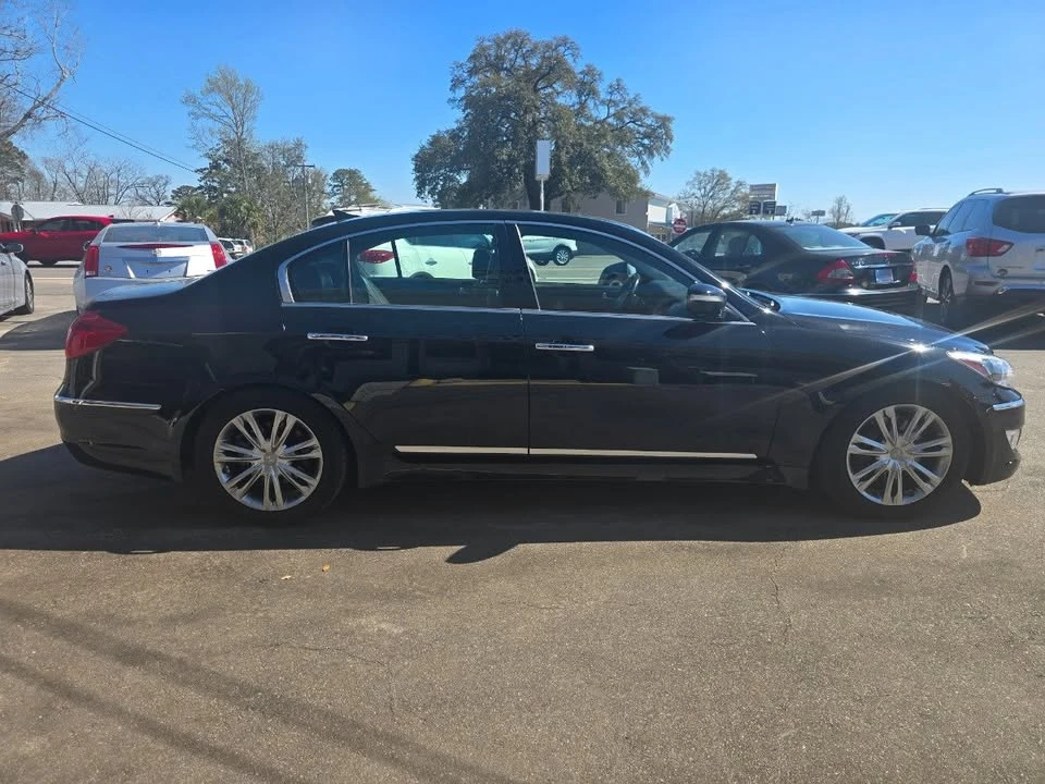 2012 Hyundai Genesis - Image 8 of 12