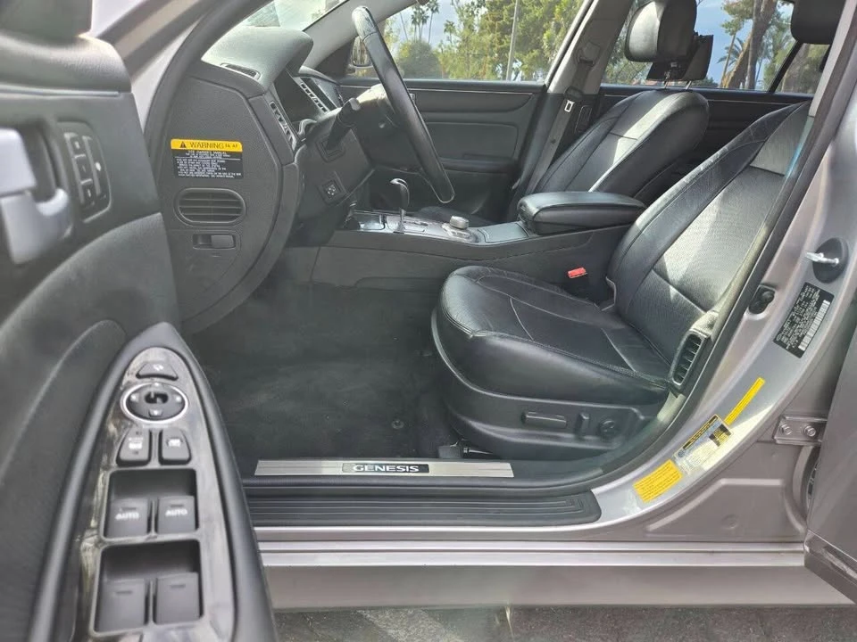 2012 Hyundai Genesis - Image 13 of 17